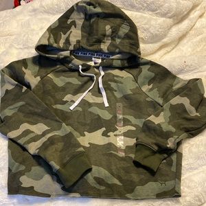 NWT PINK camouflage long sleeve hoodie